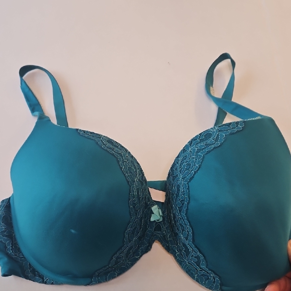 Blue Lace Trim  Victoria's Secret 40 DDD Molded Cup Bra